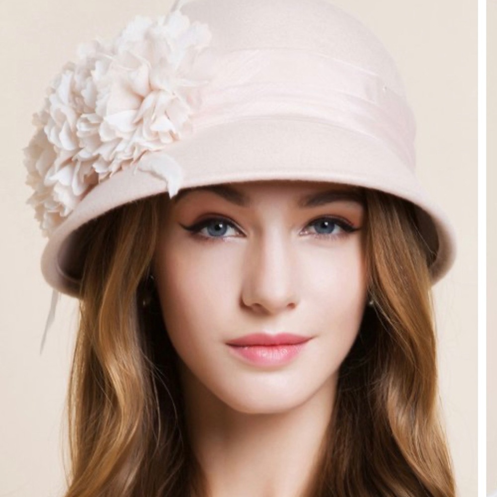 Apricot/Blush Wool hat for the Derby/Homecoming